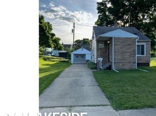 15861 Pomona Dr, Redford, MI 48239