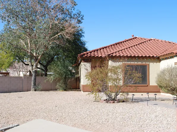 8701 E Dayspring Ct, Tucson, AZ 85747