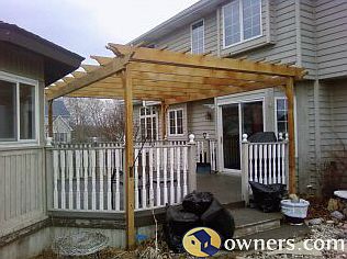 Deck with pergola