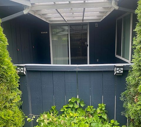 3rd image of 259 S 156th St