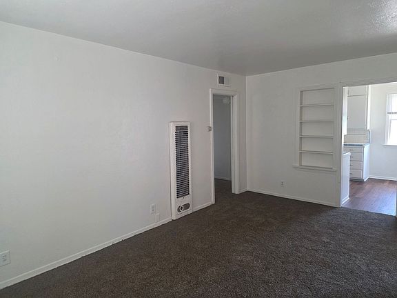 4th image of 2618 Nelson St APT B