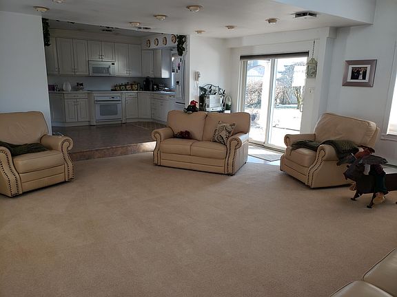 5th image of 104 Dawn Ct
