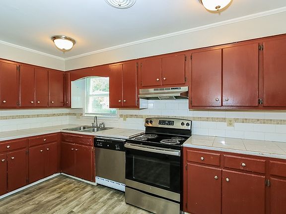 4th image of 2861 Glenn Hills Cir