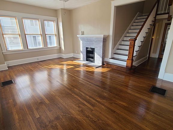 3rd image of 70 Orchard Ave