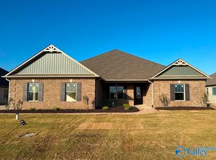 26229 Woodfield Dr, Athens, AL 35613