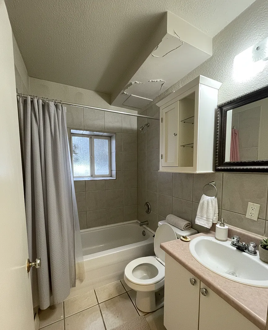Silver Heights — Photo 4