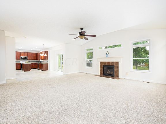 4th image of 645 Kentucky Cir