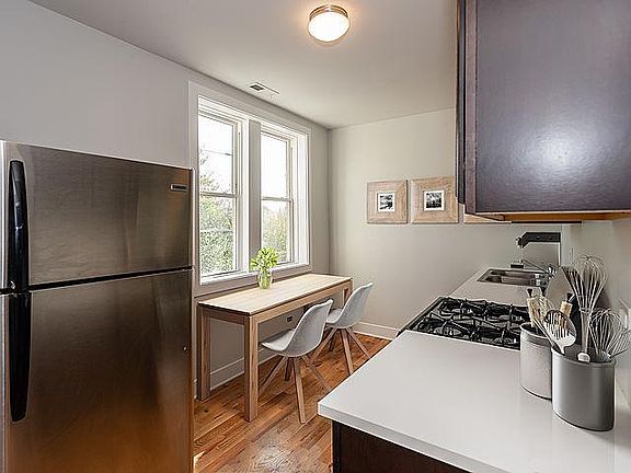 3rd image of 6401 S Francisco Ave #3