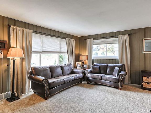 3rd image of 613 Park Ave