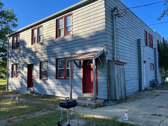 3rd image of 3103 E 35th Ave #1