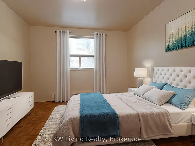 33 Central Pkwy W #203 — Photo 23