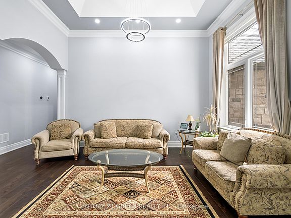 5th image of 679 Hiawatha Blvd