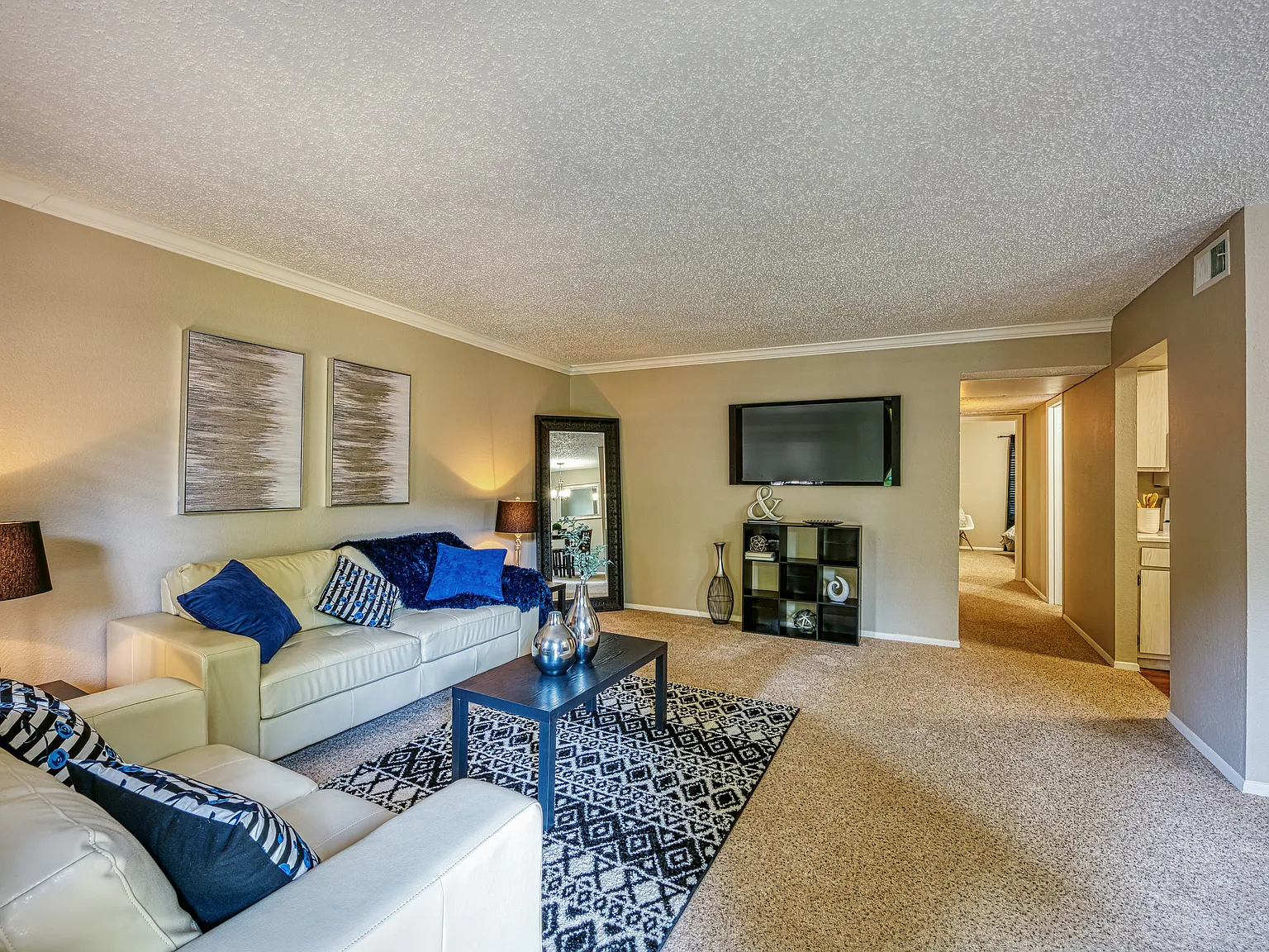 Savannah Oaks Apartments — Photo 1