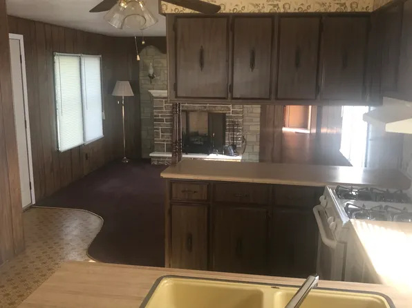 18 Summit St, Smithfield, PA 15478