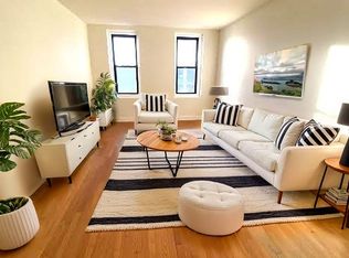 32-37 42nd St #3A, Astoria, NY 11103