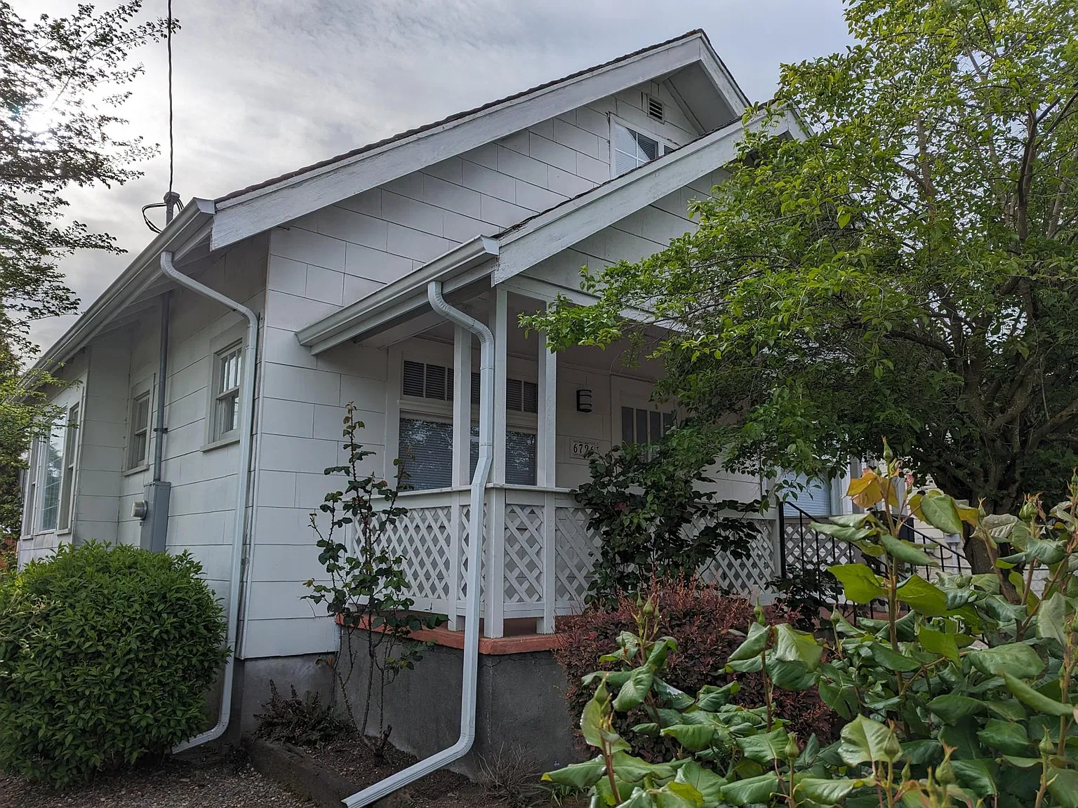 3 bed, 1907 sqft, $2,590 — Photo 2