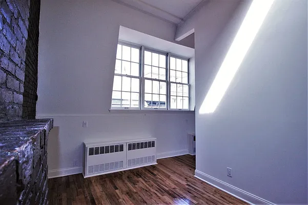 Rented by City Connections Realty | media 15