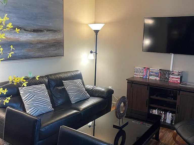 Windward Place Apartments — Photo 3