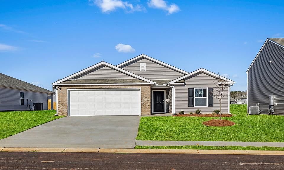 1st image of 216 Pristine Dr
