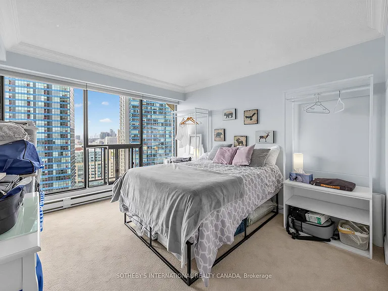 65 Harbour Sq #2104 — Photo 24