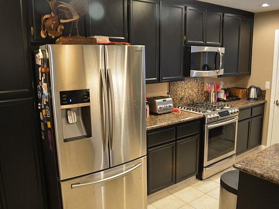 Kitchen Pic 1