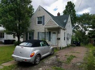 889 E Archwood Ave, Akron, OH 44306