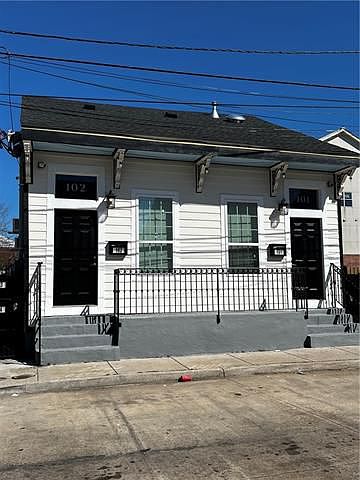 1st image of 2515 Erato St #202