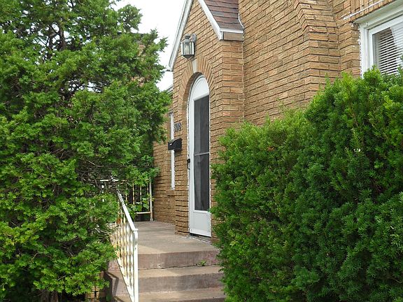 2nd image of 3008 N University St