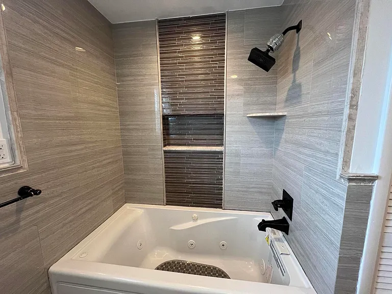 4033 Ramblewood Dr — Photo 43