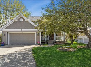 4819 70th Pl, Urbandale, IA 50322