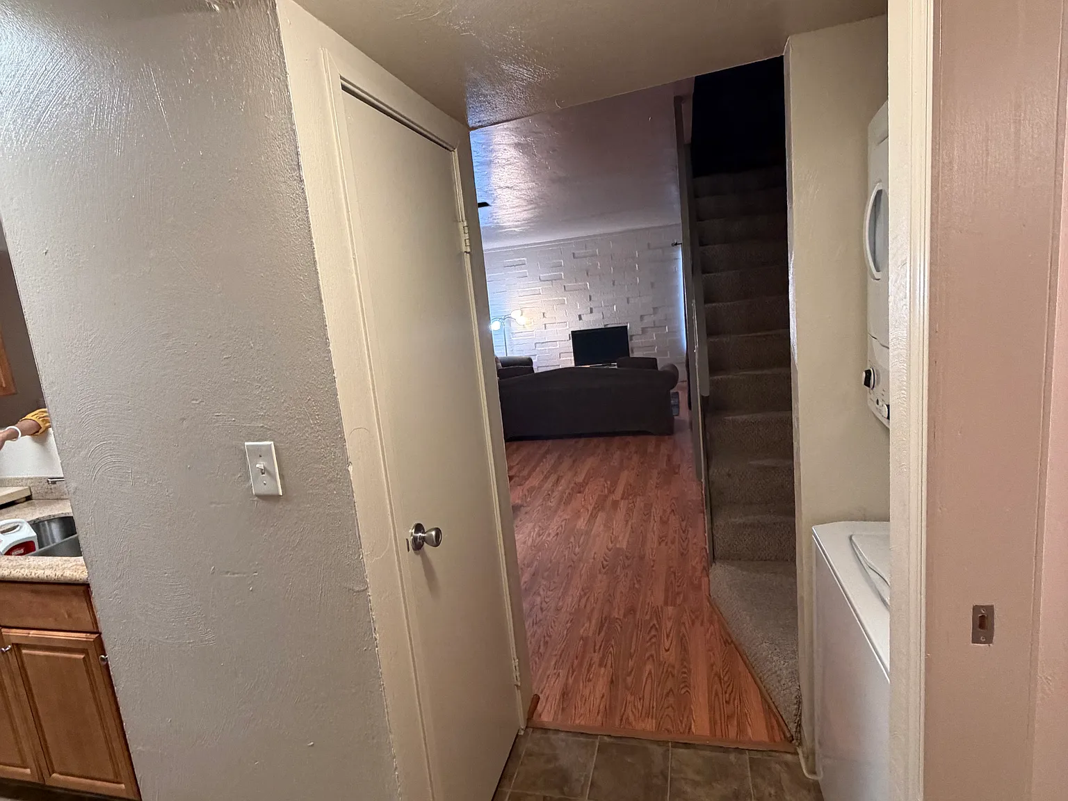 2 bed, 1086 sqft, $2,000 — Photo 3