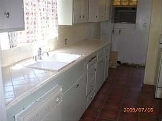 5th image of 4224 Cabrillo Way