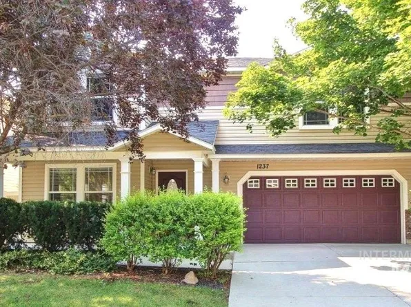 1237 E Star Dr, Meridian, ID 83646