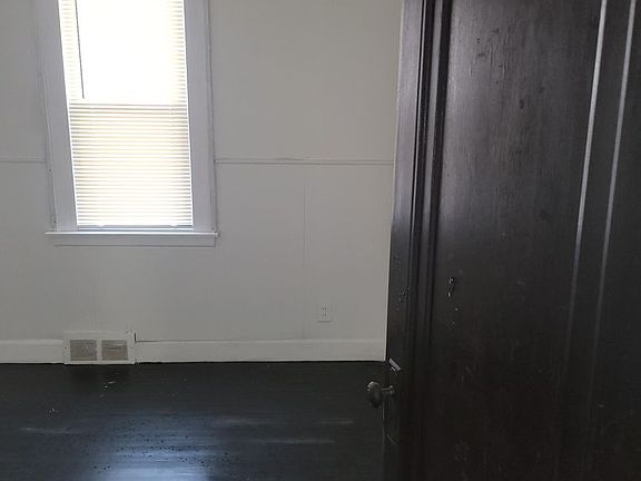 5th image of 13660 Mendota Ave #2
