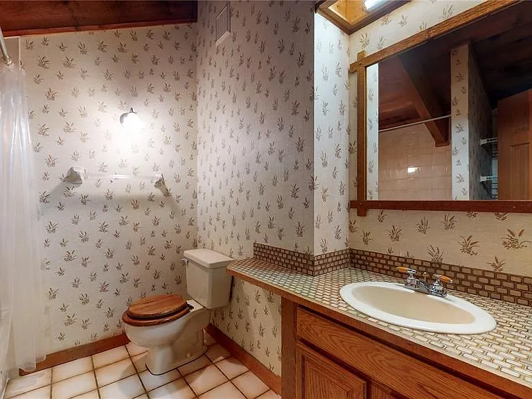 19803 Reading Rd — Photo 35