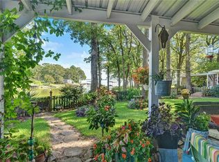 1432 Marina Dr, West Tawakoni, TX 75474