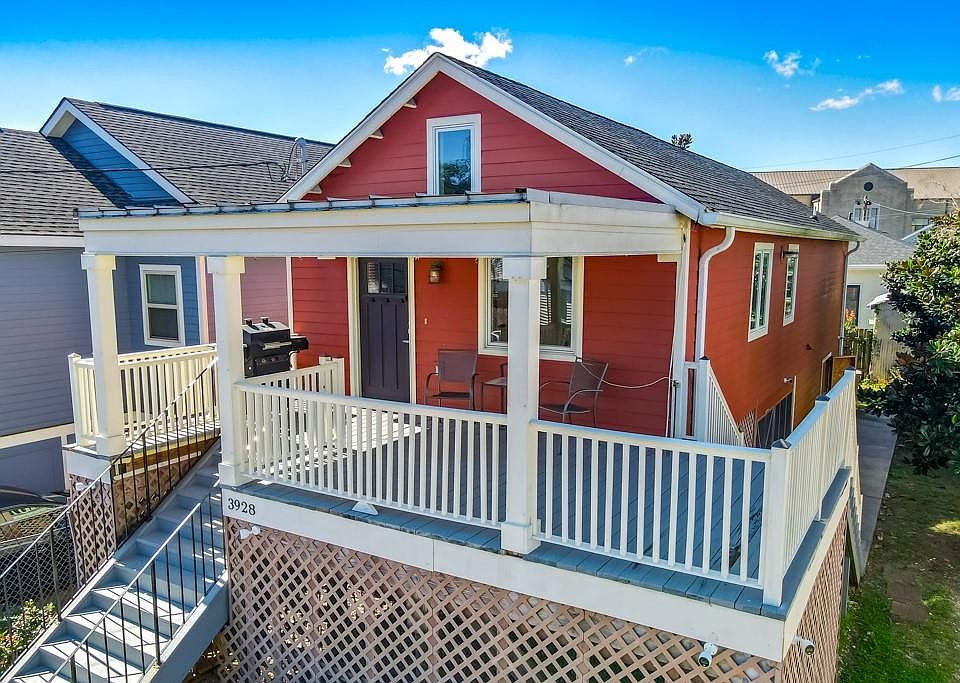 1st image of 3928 Delachaise St