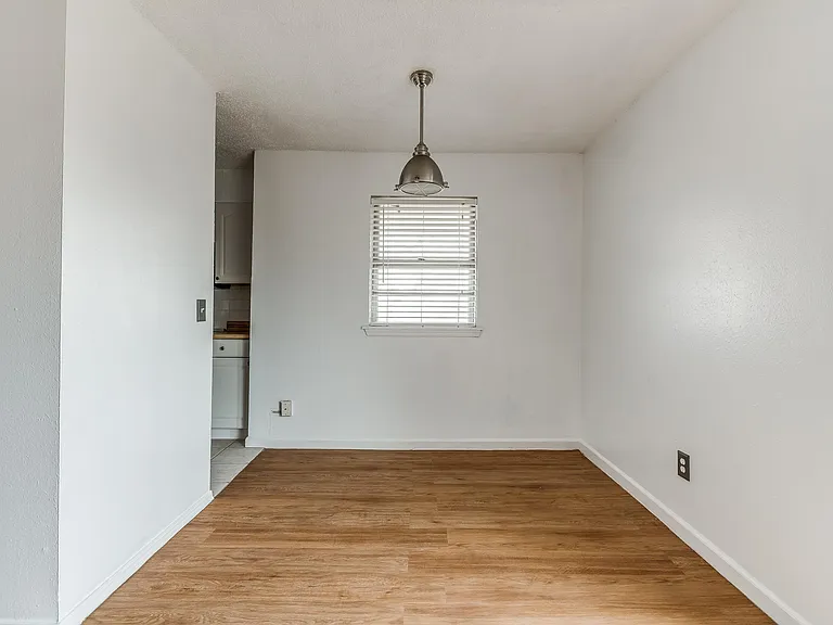 6728 N Meridian Ave #F — Photo 16