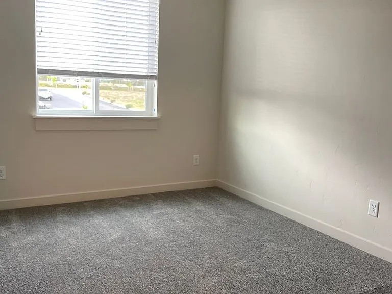 2598 NW Spruce Cone Ln — Photo 14