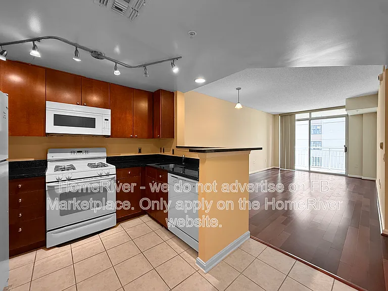 930 Wayne Ave #702 — Photo 10