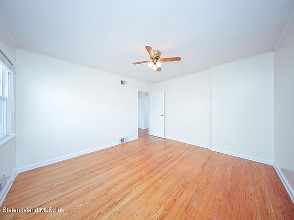 5th image of 100 Sterling Ave