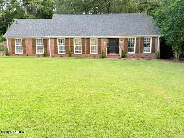 3272 Clairmont Ave, Macon, GA 31204