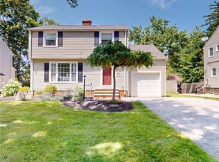 5135 Edenhurst Rd, Lyndhurst, OH 44124