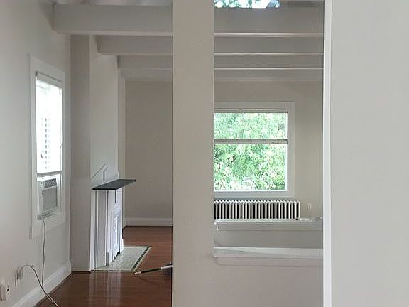 5th image of 3557 Michigan Ave #2