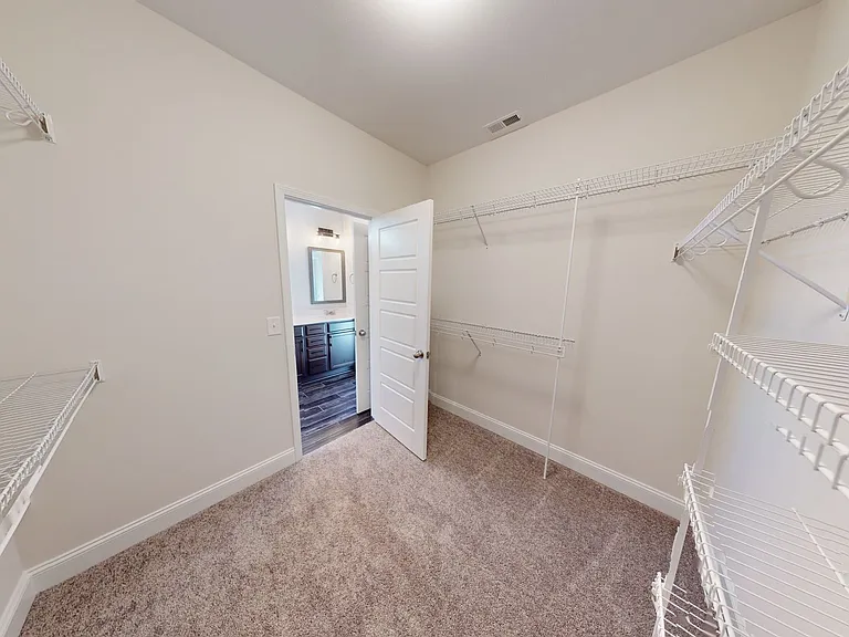 1018 Cherry Acres Dr — Photo 23