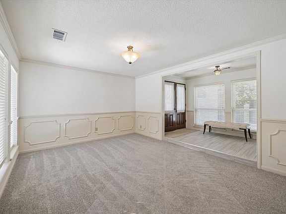 4th image of 3902 Holder Forest Dr