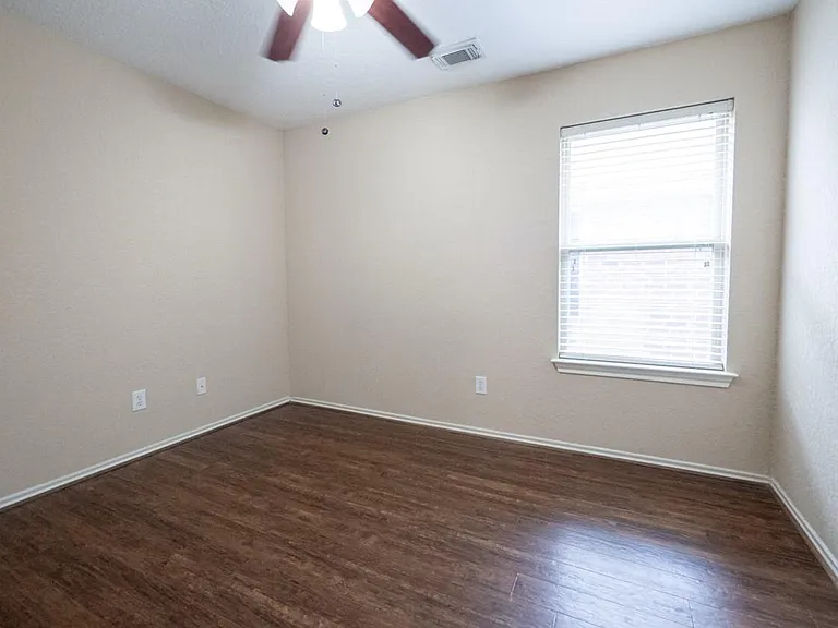 11219 Overland Trail Dr — Photo 16