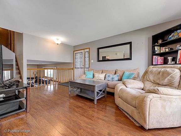 4th image of 5227 Woodland Dr #D-1