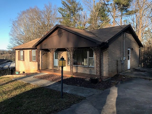1st image of 1438 Westwood Ln