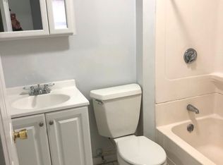 122 Berkshire St APT 3, Cambridge, MA 02141